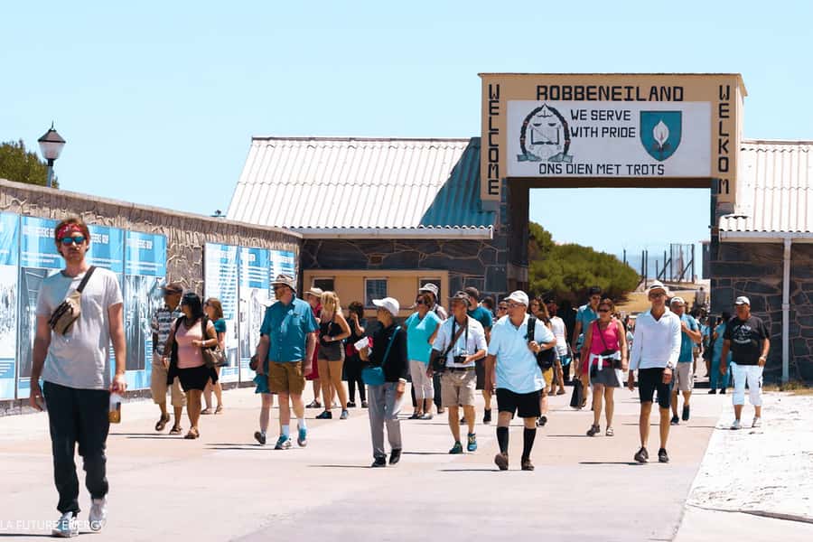 Cape Town: Robben Island Ferry Tour with 1-Way Hotel Pickup - Who will get the most from this tour?