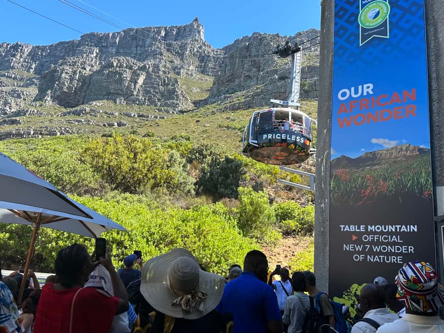 Cape Town: Robben Island & Table Mountain w/Hotel Transfer - Key points at a glance