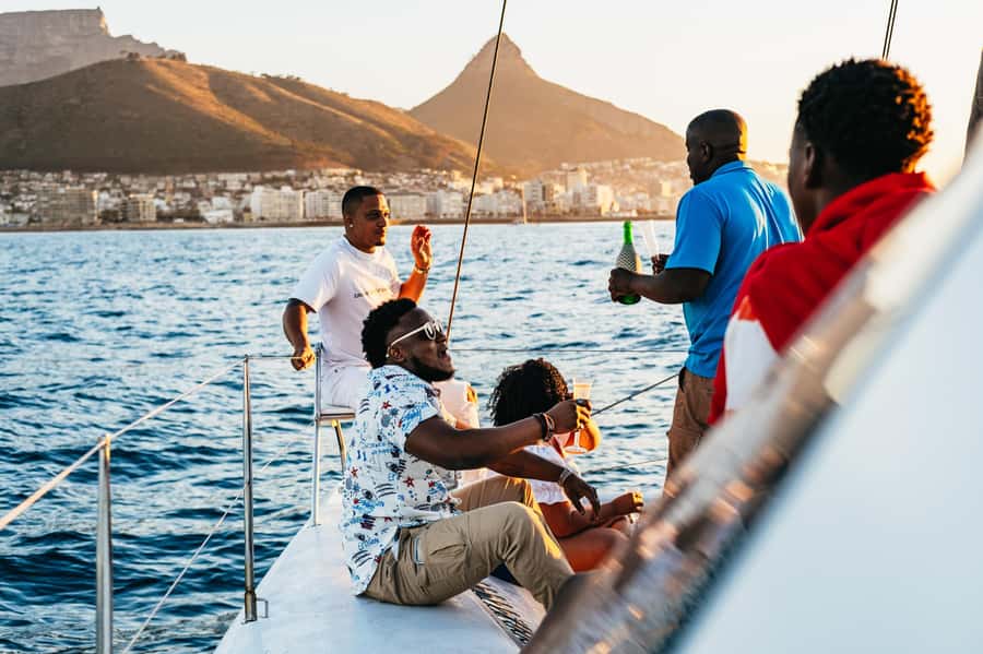 Cape Town: Sunset Catamaran Cruise on Table Bay with Bubbles - What the $40 price really buys you