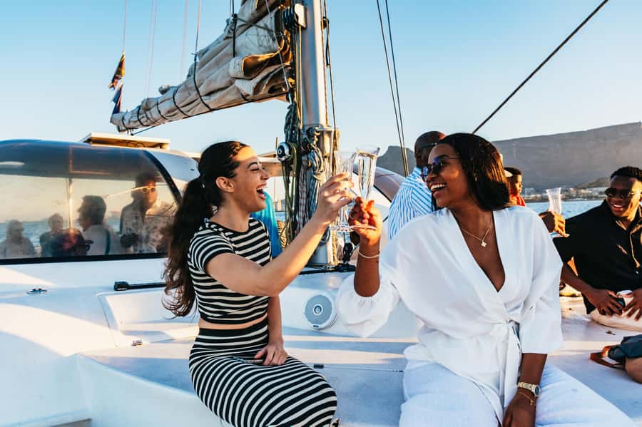 Cape Town: Sunset Catamaran Cruise on Table Bay with Bubbles - Setting sail before sunset