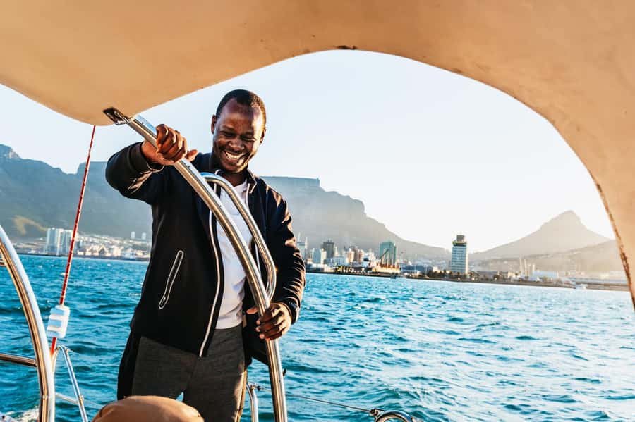 Cape Town: Sunset Catamaran Cruise on Table Bay with Bubbles - Meeting the catamaran at Quay 5