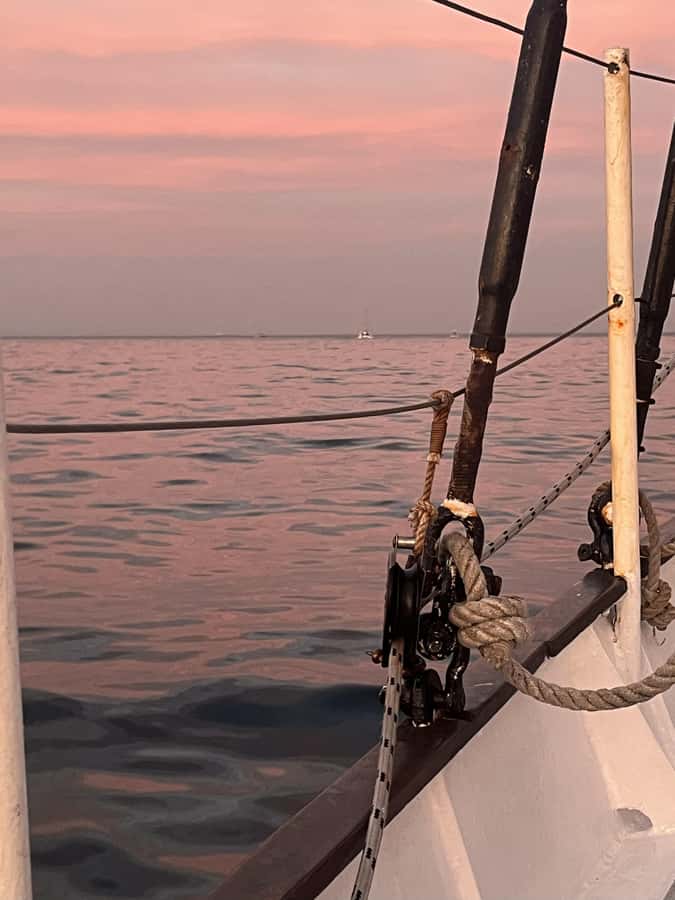 Cape Town: Sunset Cruise from V&A Waterfront with Bubbly - The bubbly, drinks, and overall value