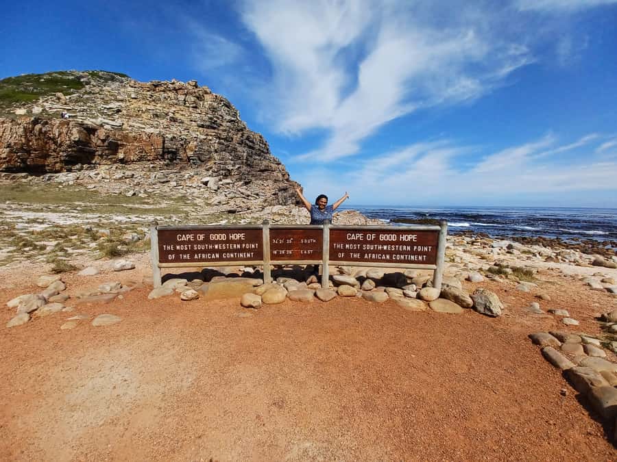 Cape Town: Table Mountain and Penguins Private Guided Tour - Lunch and a pause in Simon’s Town