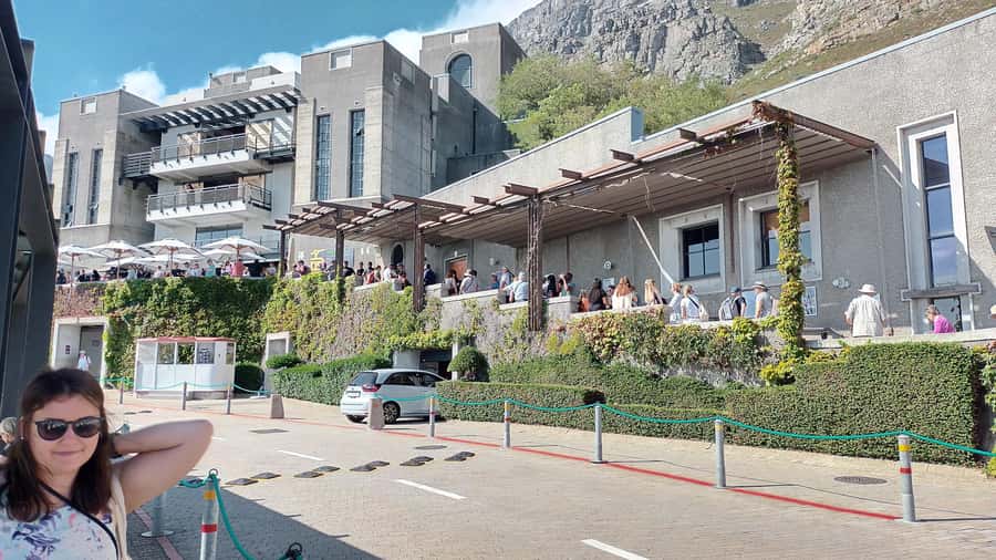 Cape Town: Table Mountain Cable Car Ticket - Short summit walks through the Fynbos