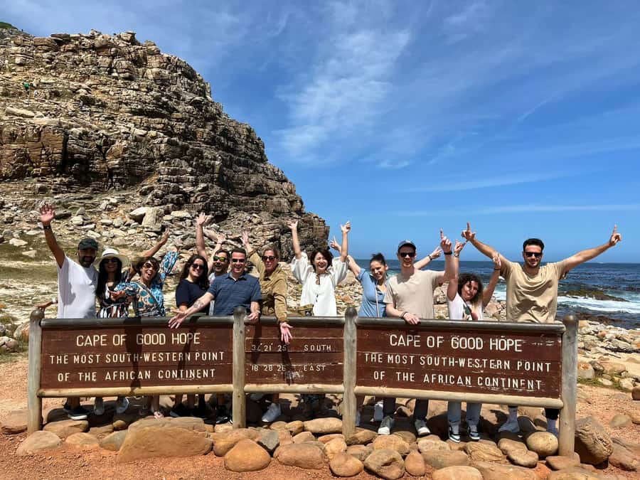 Cape Town: Table Mountain, Cape Point, & Penguins Group Tour - Lunch in Simon’s Town and the day’s practical rhythm