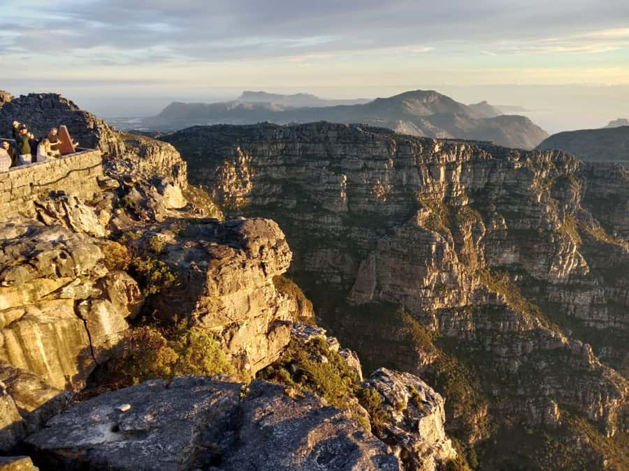 Cape Town: Table Mountain Half-Day Tour with Cable Car Ride - How the four-hour schedule feels