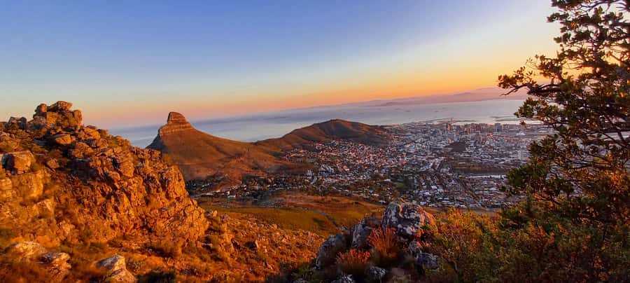 Cape Town: Table Mountain Hike via India Venster Morning - The Venster photo stop and lower buttress