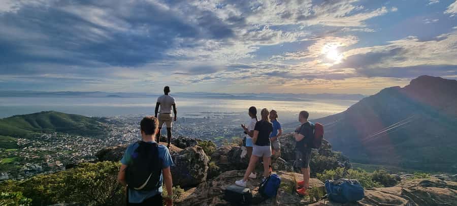Cape Town: Table Mountain Hike with an Expert Guide - What the final approach feels like