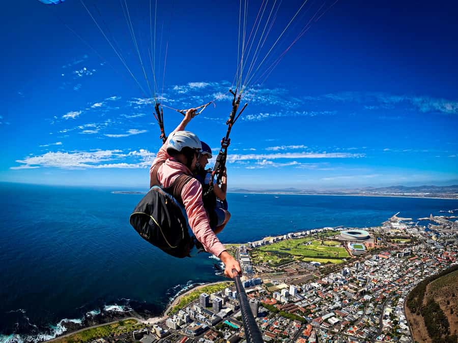 Cape Town: Tandem Paragliding with views of Table Mountain - Takeoff: follow the pilot and keep moving