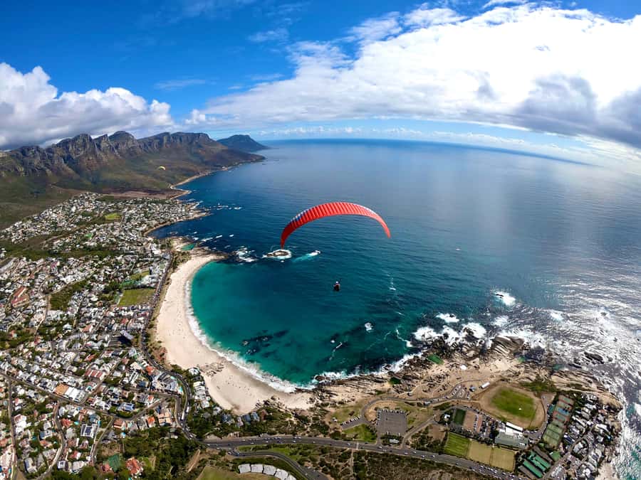 Cape Town: Tandem Paragliding with views of Table Mountain - The free ride back to the launch point
