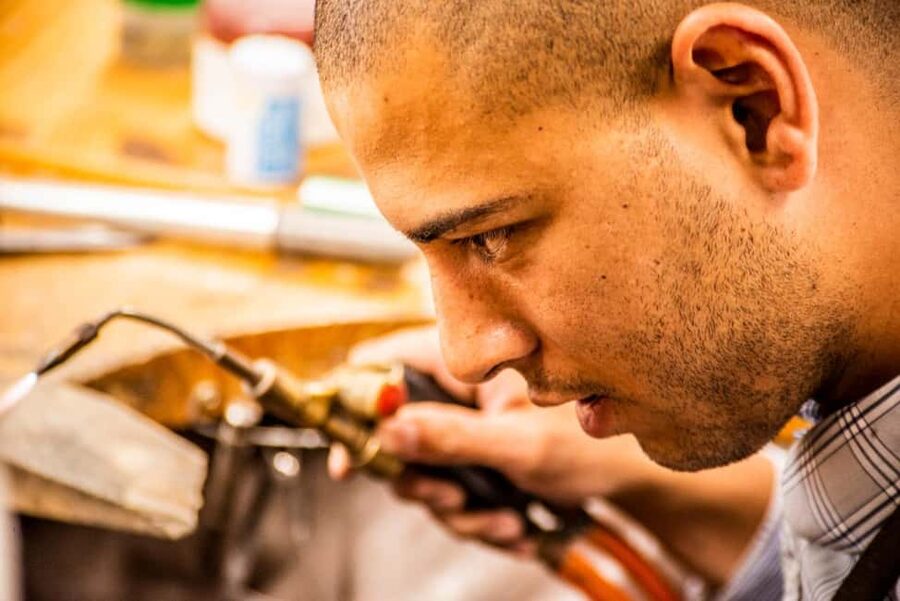 Cape Town: The Diamond Works Institute Sparkling Tour - Inside the third-generation goldsmith workshop