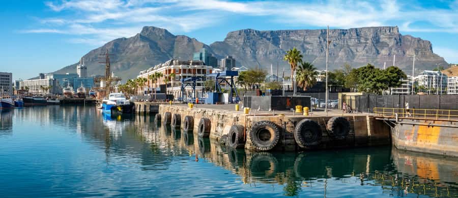 Cape Town Tour: Table Mountain, Penguins & Cape Point+Pickup - Cape of Good Hope puts the scenery in perspective