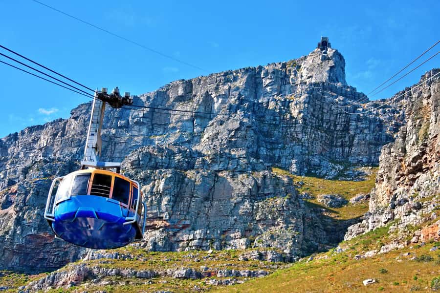 Cape Town Tour: Table Mountain, Penguins & Cape Point+Pickup - Cape Point and the lighthouse