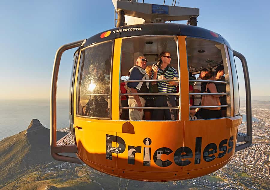 Cape Town Tour: Table Mountain, Penguins & Cape Point+Pickup - Boulders Beach and the African penguins