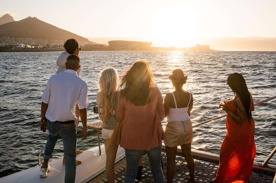 Cape Town: V&A Waterfront 1-Hour Scenic Cruise - Key points before you book
