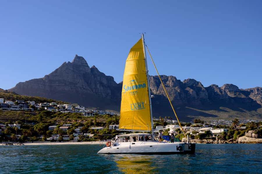 Cape Town: V&A Waterfront Gin Voyage Cruise - Boarding, safety, and settling into the catamaran