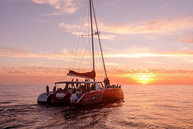 Catamaran Sunset Champagne Cruise Cape Town - What the catamaran ride feels like