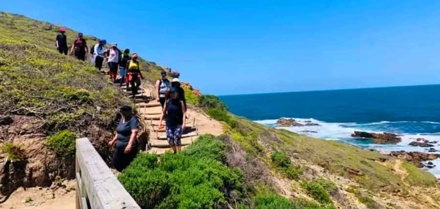 Costal Hiking Sacramento Trail: Port Elizabeth - Starting the 8 km circular route