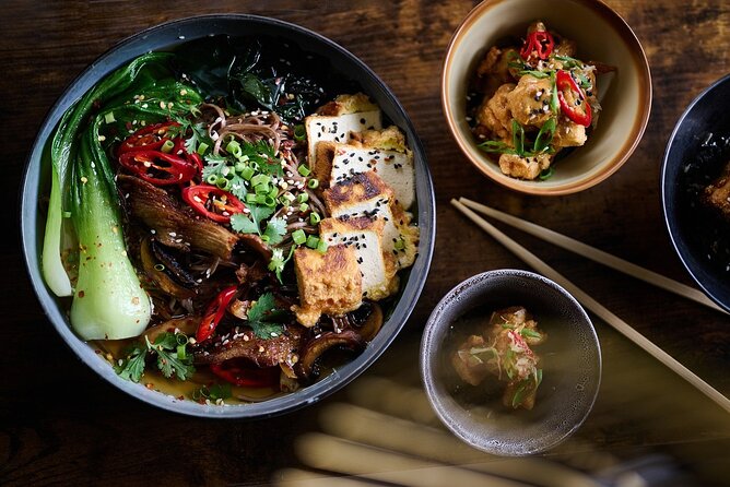 Culinary explorations: Flavors on a 3-Hour Food and Drink Tour. - Timing, transport, and practical comfort