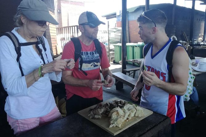 Culture Walking Tour of Durban - Bunny chow at the Durban beachfront