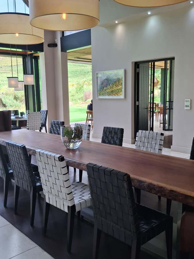 CUSTOMISED PRIVATE WINE TOUR WITH LUNCH - CAPE TOWN - Who will get the most from this tour