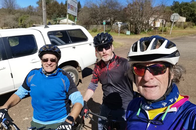 Cycling The Cradle of Humankind in Game Reserve - A stop for coffee or food by the water