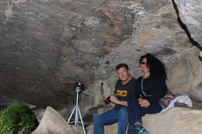 Drakensberg Kamberg Rock Art & Mandela Capture Site Day Tour from Durban - Is $200.10 good value?