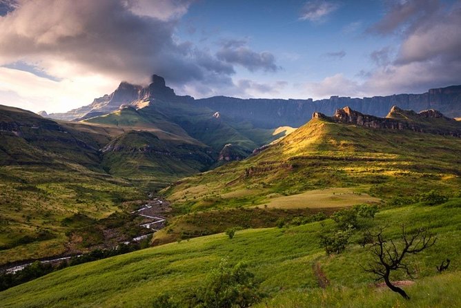 Drakensberg Mountains & Nelson Mandela Capture Site Full Day Safari - Why the Midlands Meander adds useful context