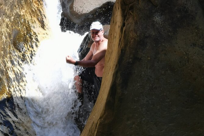 Drakensberg Mountains. Tugela Gorge and Amphitheater Hike - Fitness, Clothing, and What to Pack
