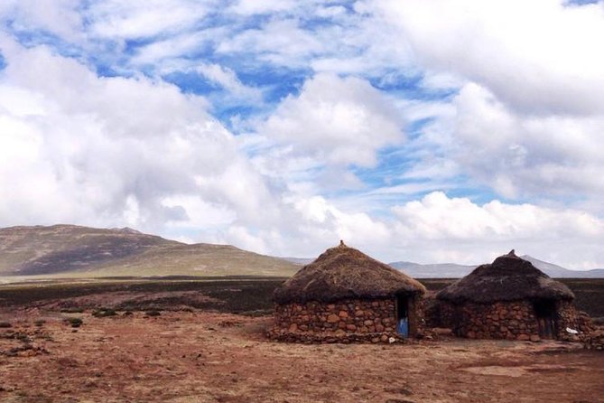 Durban: Journey along the Epic Sani Pass & Lesotho Tour - Lunch at Africa’s highest pub