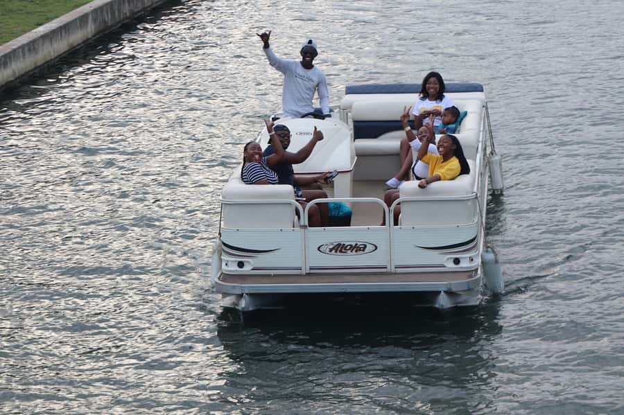 Durban Point Waterfront: Luxury Canal Boat Cruise - Timing, weather, and what to bring