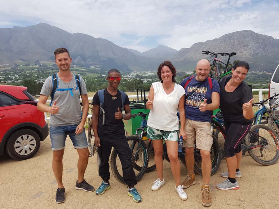 Franschhoek: E-bike Tour with Wine Tasting and Lunch - Starting at Ou Landbousaal in Stellenbosch