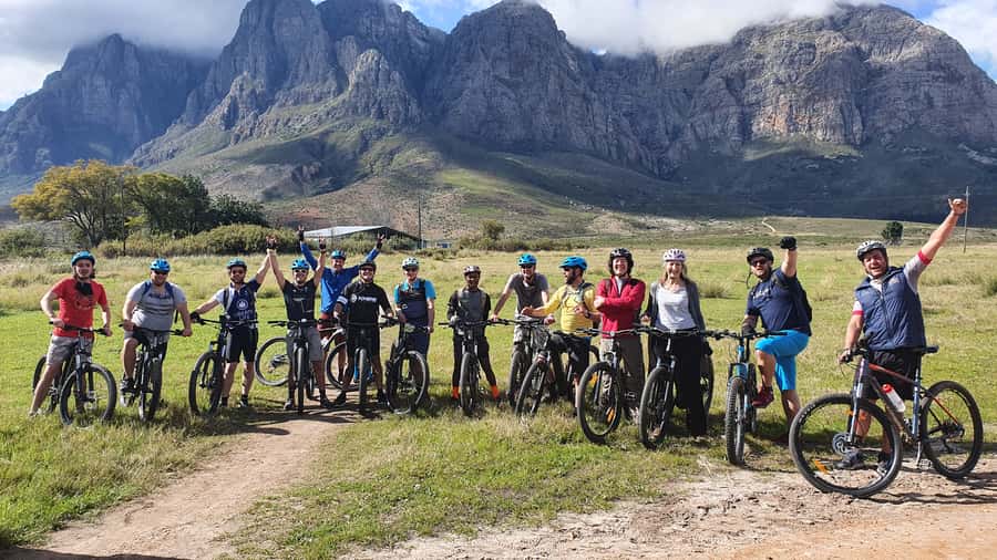 Franschhoek: E-bike Tour with Wine Tasting and Lunch - Who should book this ride?