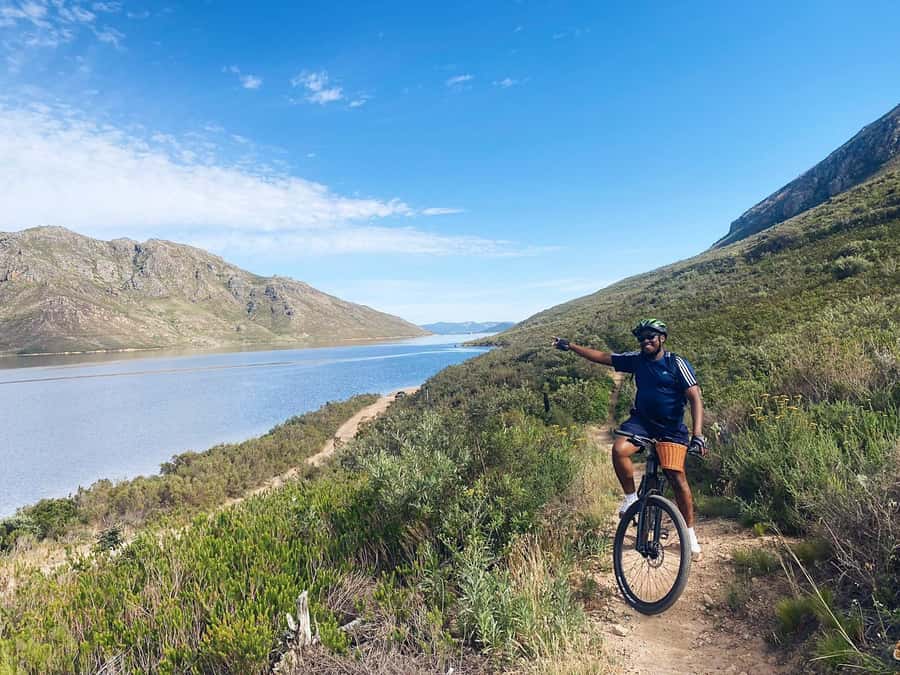Franschhoek: Explore The Valley Of Dreams With E-Bikes - Six hours through Franschhoek town and valley roads