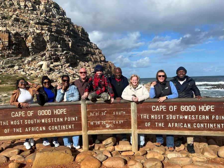 From Cape Town:Private Tour to Boulders Beach and Cape Point - Who should book this tour?