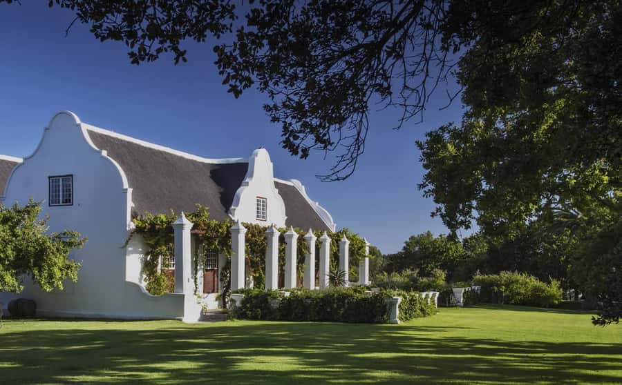 From Cape Town: Stellenbosch Four Estate Full-Day Wine Tour - Second estate: cheese, chocolate, and better tasting comparisons