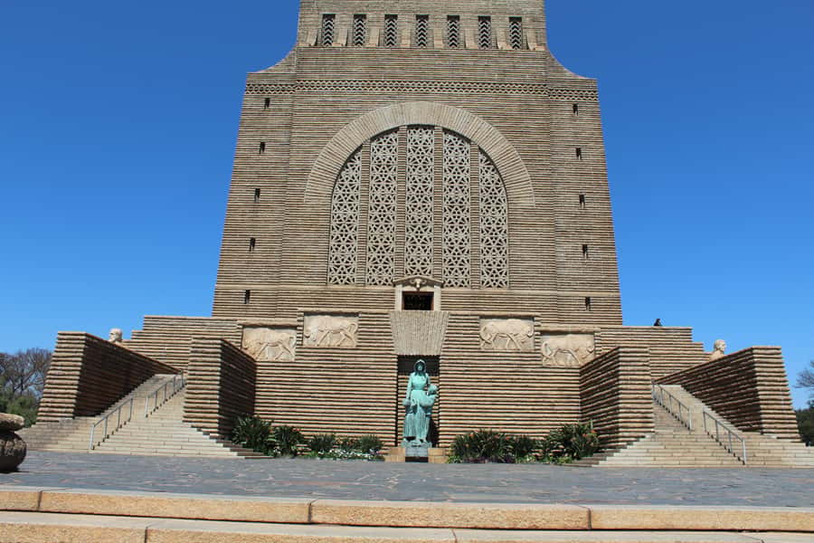From Johannesburg: Pretoria, Soweto & Apartheid Museum Tour - Why this seven-hour route works