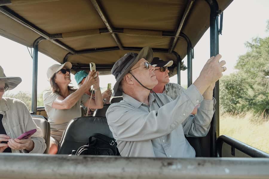 From St Lucia: Big 5 Safari in the Hluhluwe-Imfolozi Park - A small vehicle changes the safari