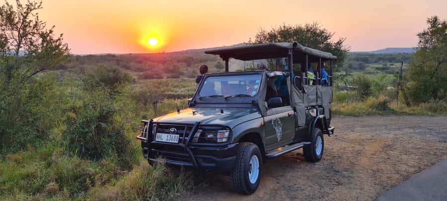 From St Lucia: Big 5 Safari in the Hluhluwe-Imfolozi Park - Leaving St Lucia for the reserve