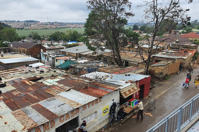 Full-Day Apartheid Museum and Soweto Tour - Mandela House and the personal scale of history