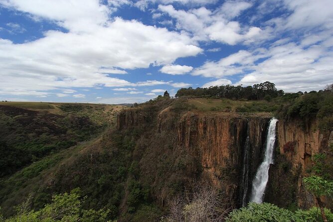 Full Day-Drakensberg-MandelaCaptureSite-HowickFalls-MidlandsMeander from Durban - What makes this Durban day trip worth considering