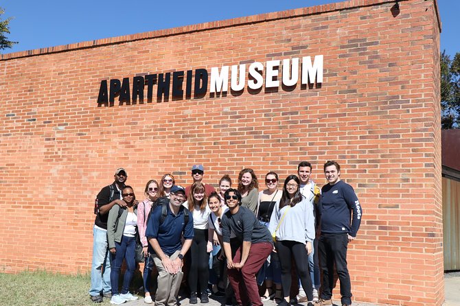Full-Day Soweto Apartheid Museum & Johannesburg Tour - Downtown Johannesburg and the road to the Apartheid Museum