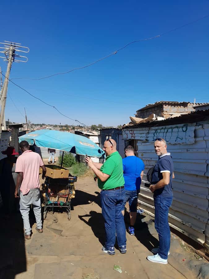 Full Day Soweto, Johannesburg and Apartheid Museum Tour - One day, three different views of Johannesburg