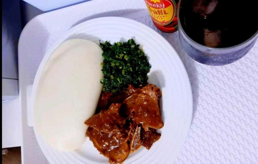 GQ: City Walking Tour & African Cuisine Cooking Class - The cooking class: from welcome drink to shared meal