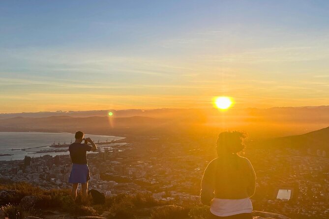 Guided Sunset/Sunrise Hike on Lions Head,Cape Town (Hotel Pickup) - Sunrise or sunset: which should you choose?