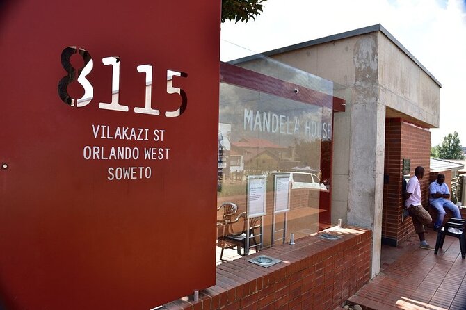 Half Day Apartheid Museum Tour - Accessibility and practical comfort