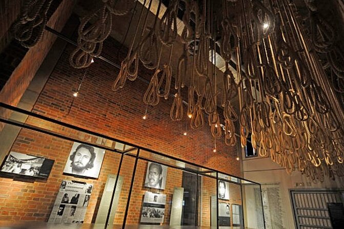 Half Day Soweto and Apartheid Museum Guided Tour - Why this short tour works