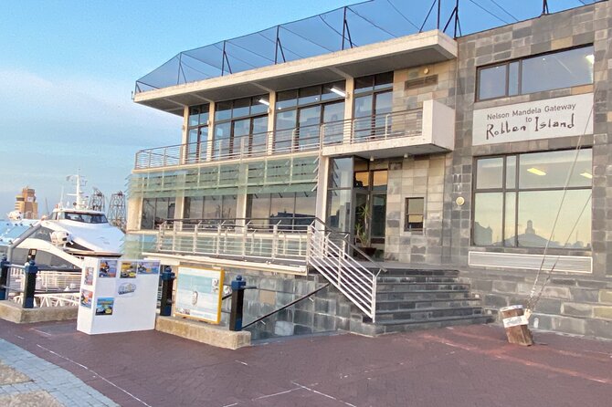 Half-Day Tour to Robben Island with Reserved Tickets. - Timing, group size, and the real pace of the day