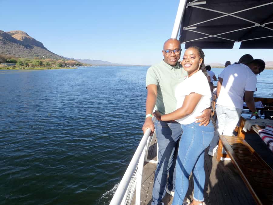 Hartbeespoort Dam: 1 Hour Cruise & Sunday Buffet Lunch - Key points at a glance