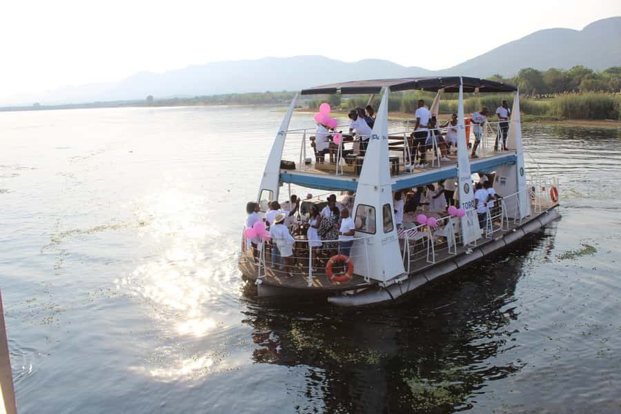 Hartbeespoort Dam: 1 Hour Standard Scenic Boat Cruise - Passing the Islands and crossing Hartbeespoort Dam
